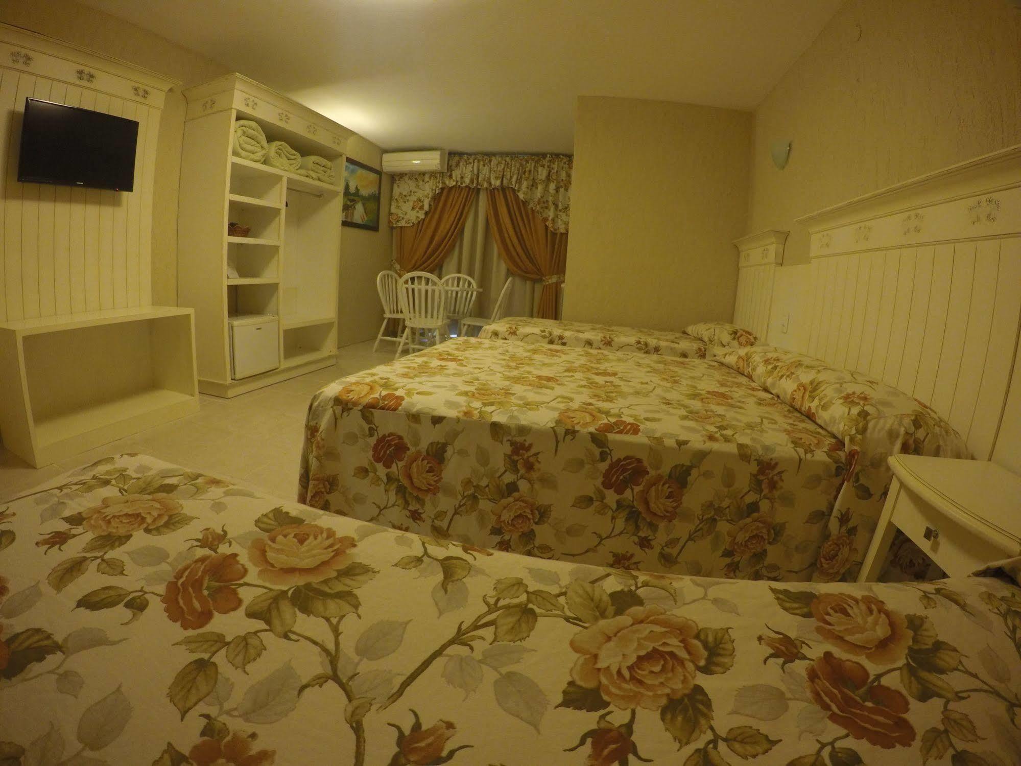 Ald' Mama Hotel
